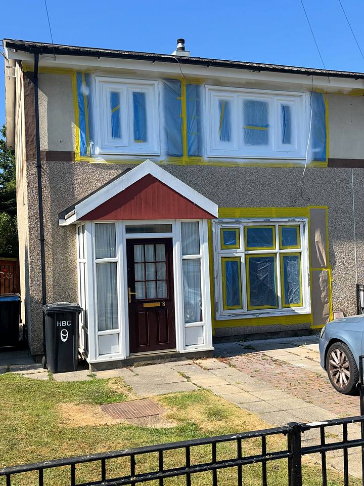 Full house: Selemix brilliant white, whole house masked for a full spray in Selemix brilliant white